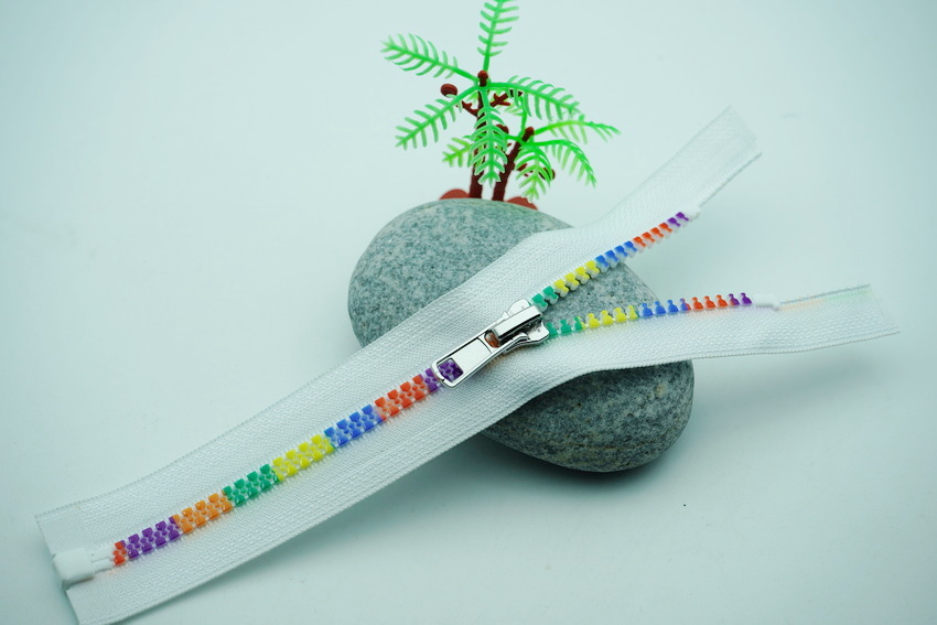  PSS-Resin Nano Teeth Zipper