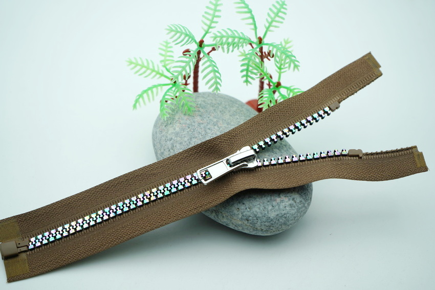 PSS-Resin zipper