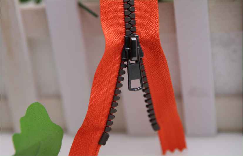 PSS-Resin zipper